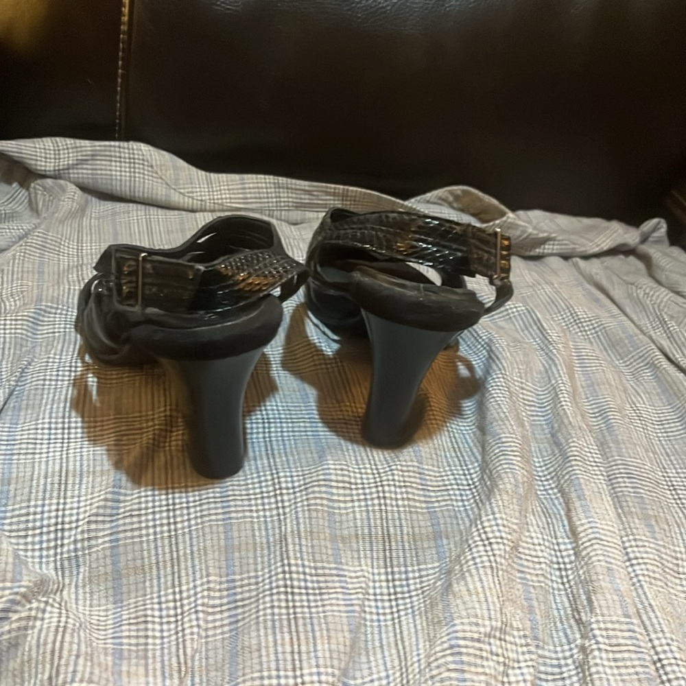 Women’s black sandals
Aerosoles - Picture 3 of 3